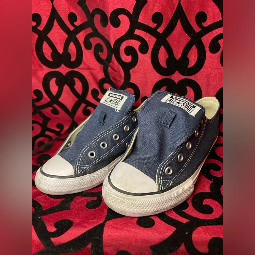 - Boys Low Top Navy Blue Converse Allstar Laces Added